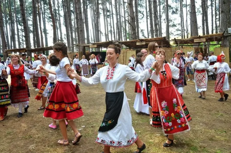 Festival de costumes Traditionnels